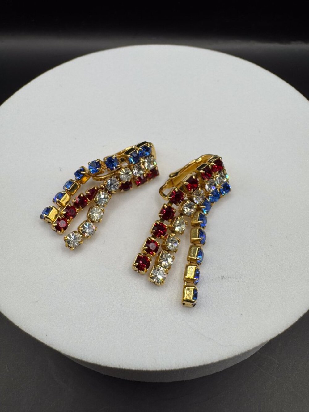 Vintage Red White Blue Rhinestone Clip On Earrings Gold Tone Dangle Fringe Patri